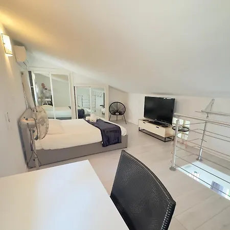Charming Duplex, Pool, Sea View Ii Lägenhet Beausoleil